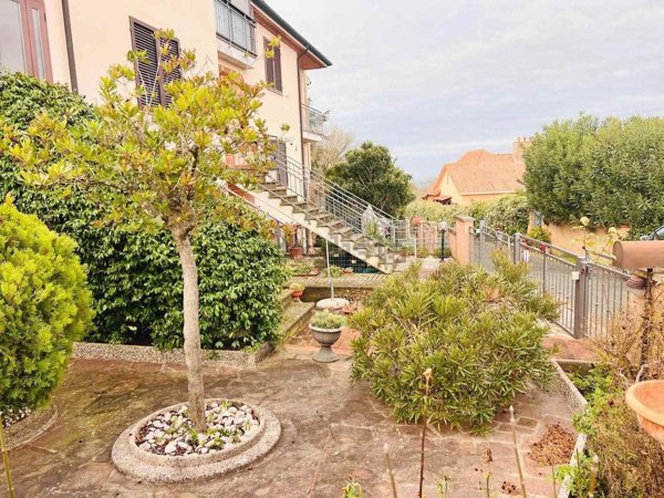 appartamento in vendita a Montescudaio in zona Rio del Sole/Bandello