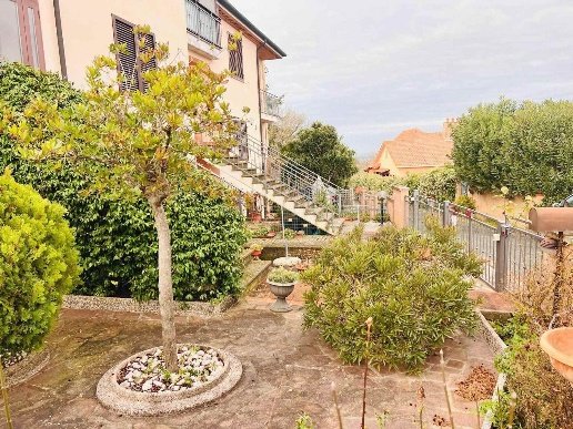 appartamento in vendita a Montescudaio in zona Rio del Sole/Bandello
