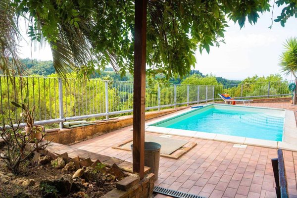 appartamento in vendita a Montescudaio in zona Rio del Sole/Bandello
