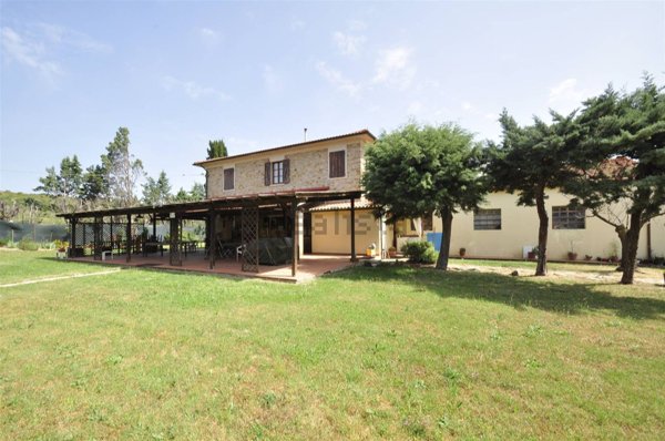 casa indipendente in vendita a Monteverdi Marittimo