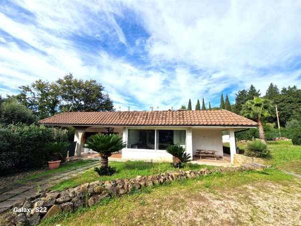 casa indipendente in vendita a Monteverdi Marittimo