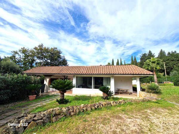 casa indipendente in vendita a Monteverdi Marittimo