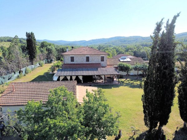 casa indipendente in vendita a Monteverdi Marittimo