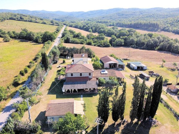 casa indipendente in vendita a Monteverdi Marittimo