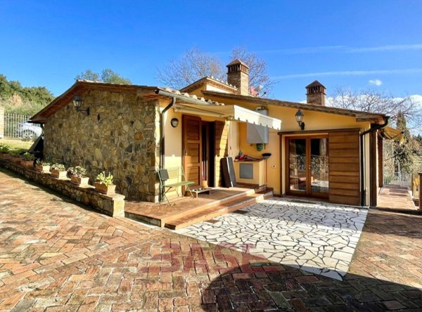 casa indipendente in vendita a Monteverdi Marittimo