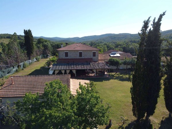casa indipendente in vendita a Monteverdi Marittimo