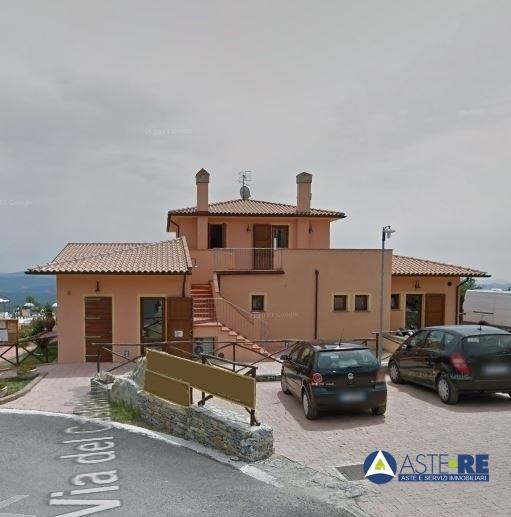 locale commerciale in vendita a Monteverdi Marittimo