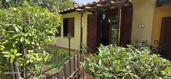 casa indipendente in vendita a Monteverdi Marittimo in zona Canneto