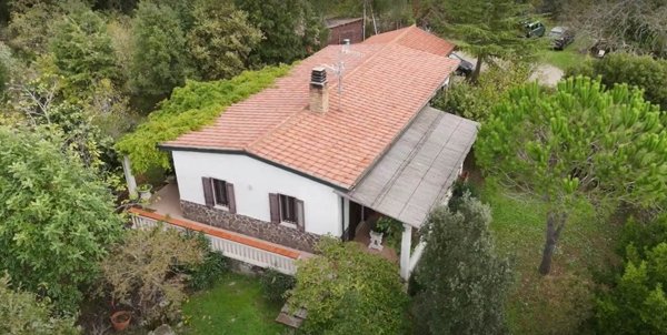 villa in vendita a Monteverdi Marittimo