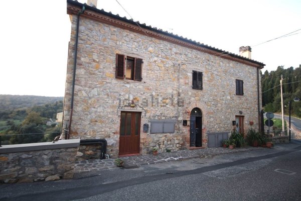 appartamento in vendita a Monteverdi Marittimo