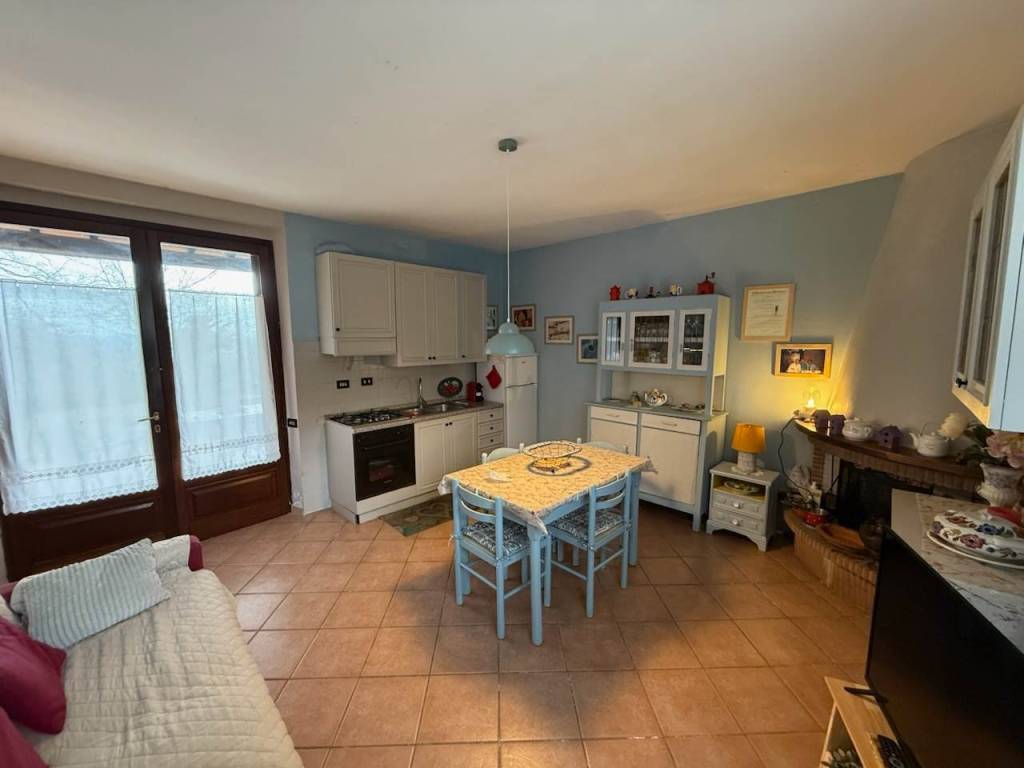 appartamento in vendita a Monteverdi Marittimo