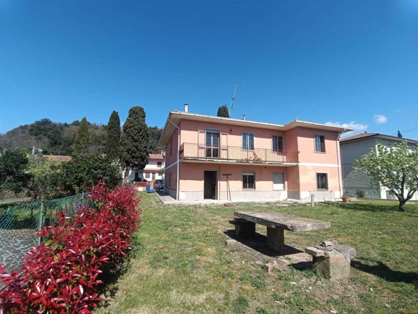casa indipendente in vendita a Monteverdi Marittimo