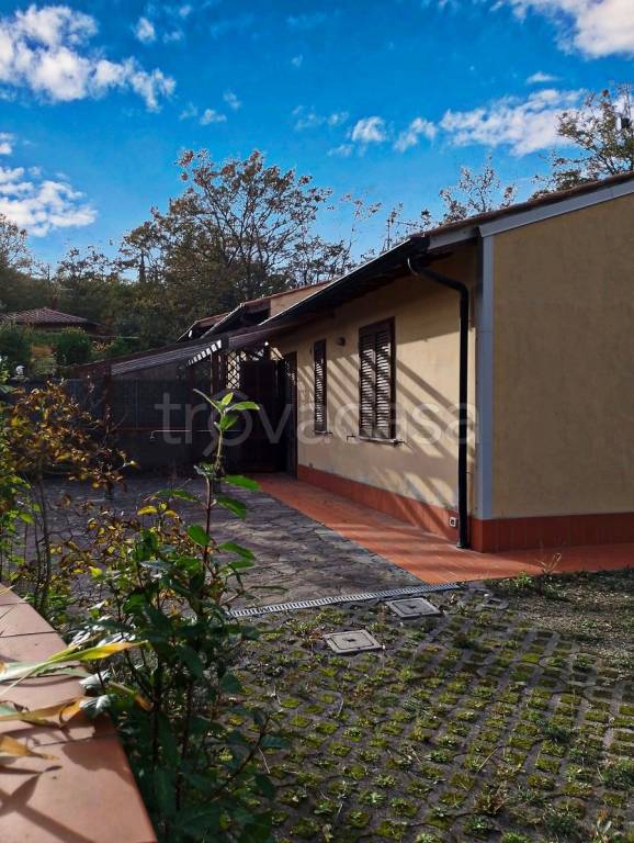 casa indipendente in vendita a Monteverdi Marittimo