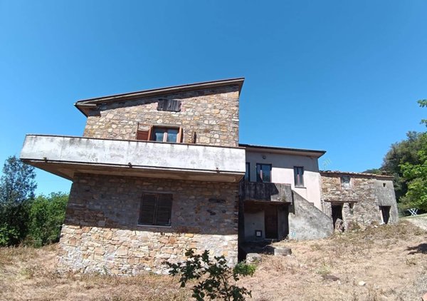 casale in vendita a Monteverdi Marittimo
