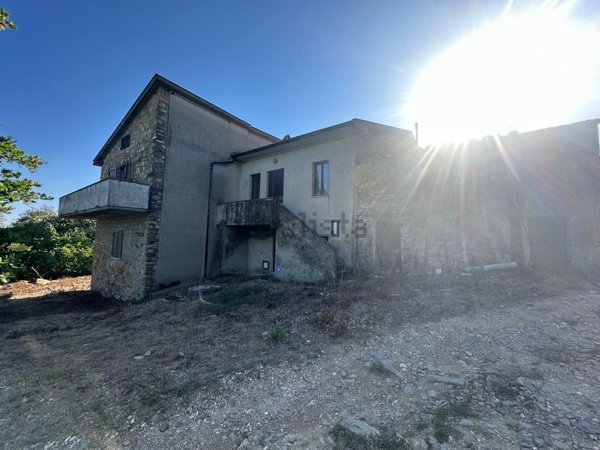 casale in vendita a Monteverdi Marittimo