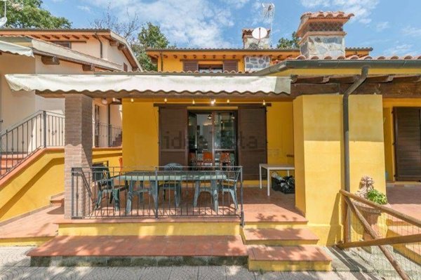 casa indipendente in vendita a Monteverdi Marittimo in zona Canneto