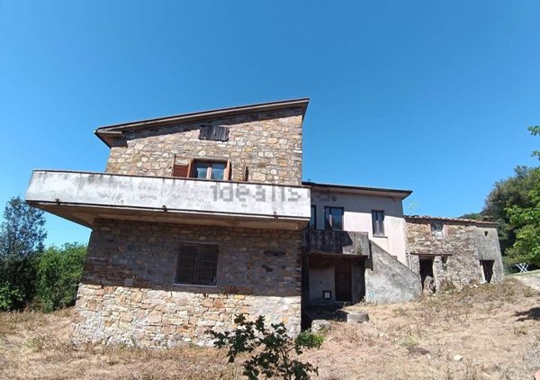 casale in vendita a Monteverdi Marittimo