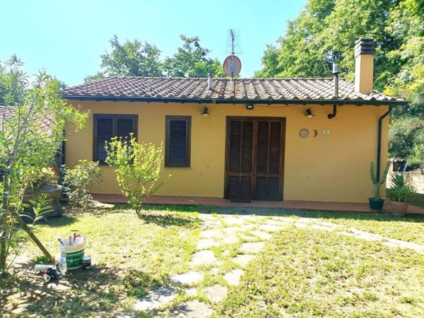 casa indipendente in vendita a Monteverdi Marittimo