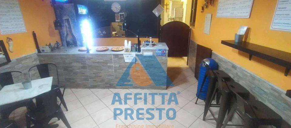 negozio in vendita a Montopoli in Val d'Arno in zona Capanne
