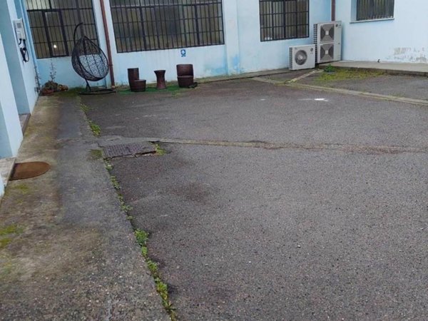 locale commerciale in vendita a Montopoli in Val d'Arno in zona San Romano