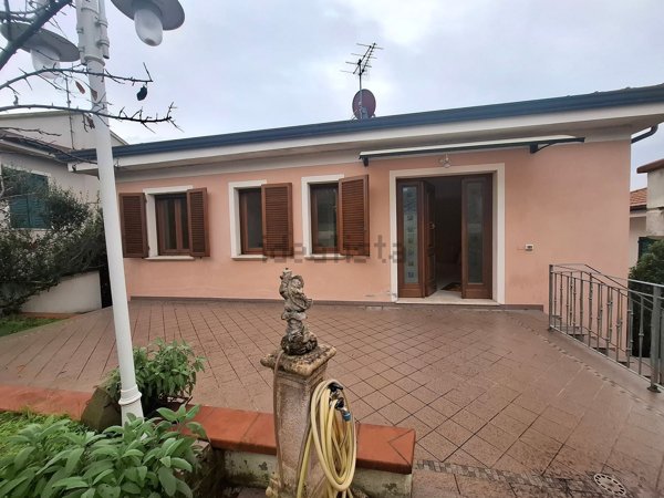 casa indipendente in vendita a Montopoli in Val d'Arno in zona Capanne