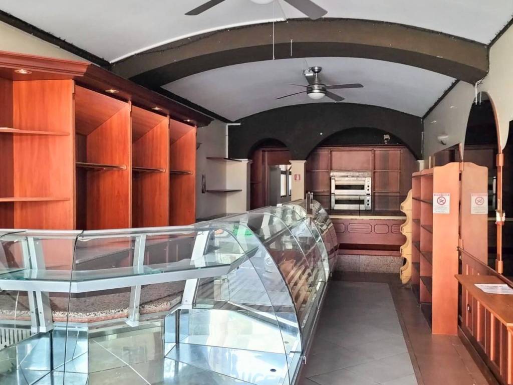 negozio in vendita a Montopoli in Val d'Arno in zona San Romano