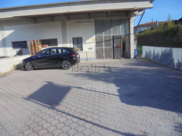 ufficio in vendita a Montopoli in Val d'Arno in zona Capanne