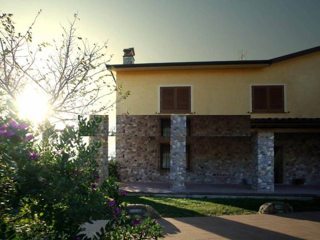 casa indipendente in vendita ad Orciano Pisano