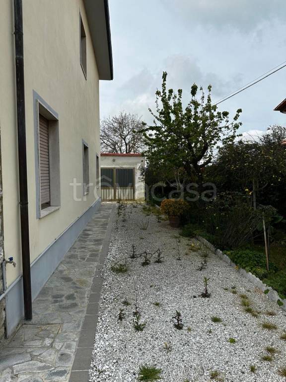 casa indipendente in vendita ad Orciano Pisano