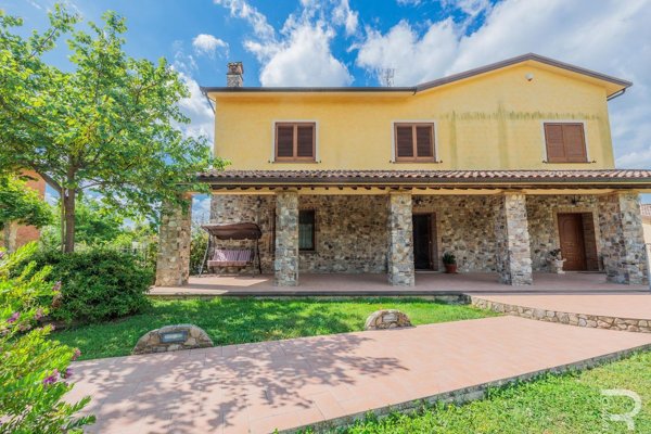 casa indipendente in vendita ad Orciano Pisano