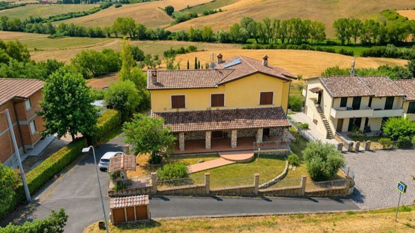 casa indipendente in vendita ad Orciano Pisano