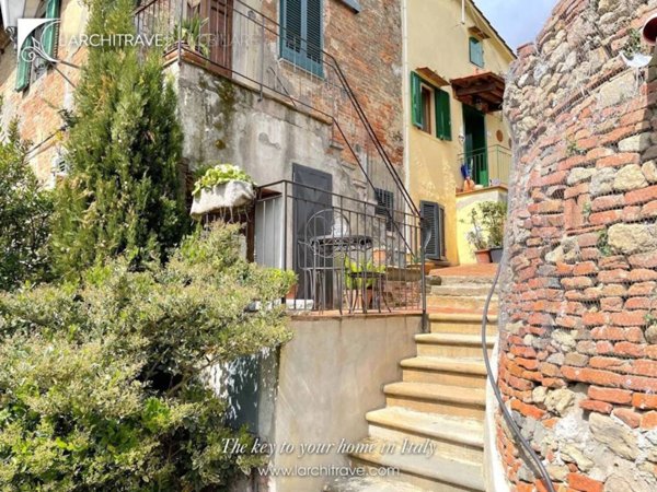 casa indipendente in vendita a Palaia