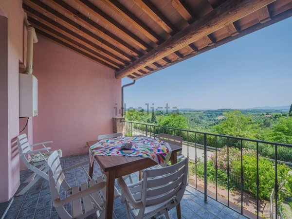casa indipendente in vendita a Palaia in zona Partino