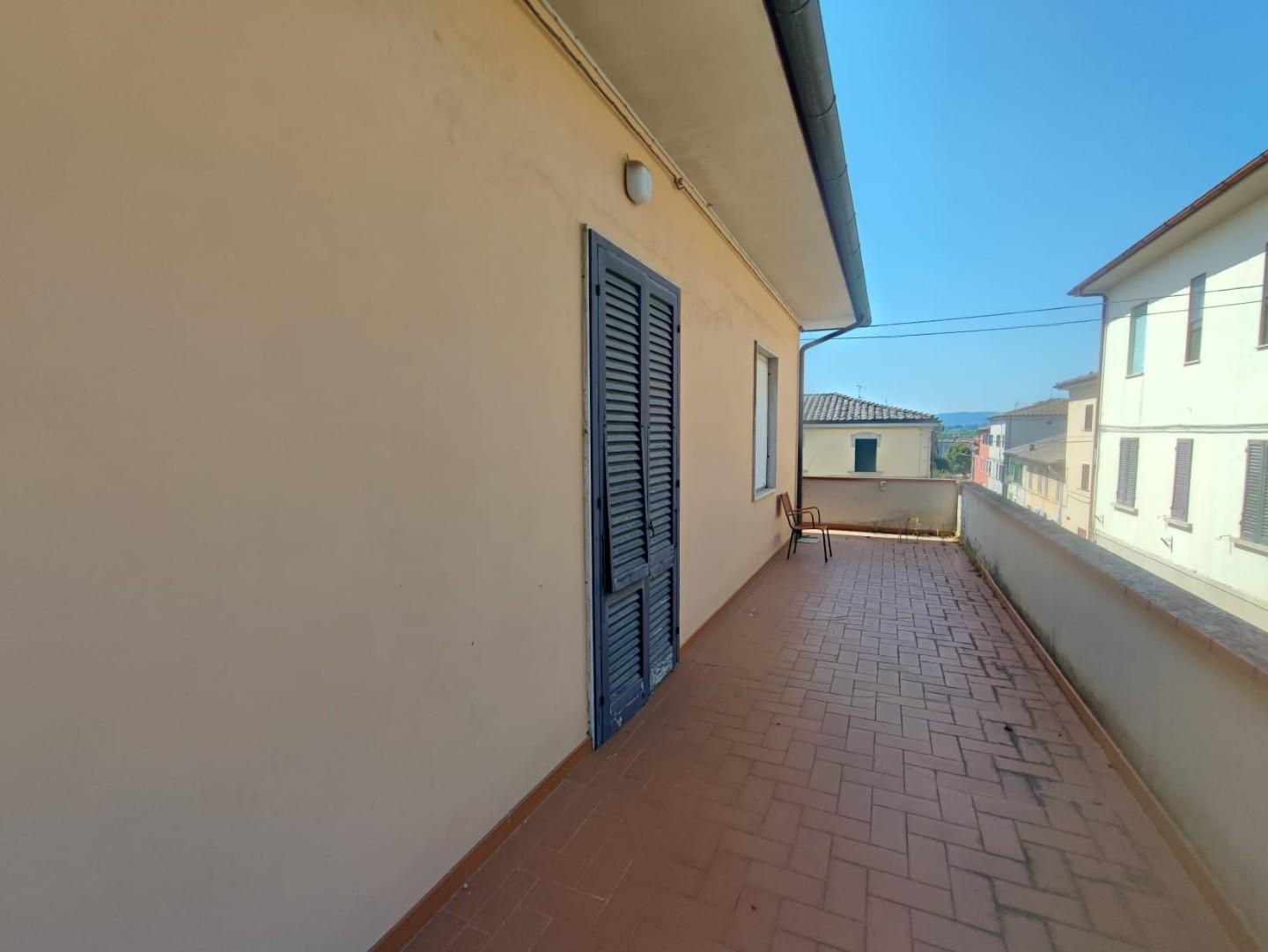 appartamento in vendita a Palaia in zona Forcoli