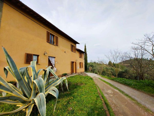 casa indipendente in vendita a Palaia