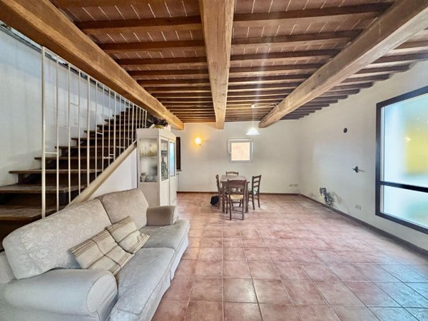 casa indipendente in vendita a Palaia in zona Forcoli