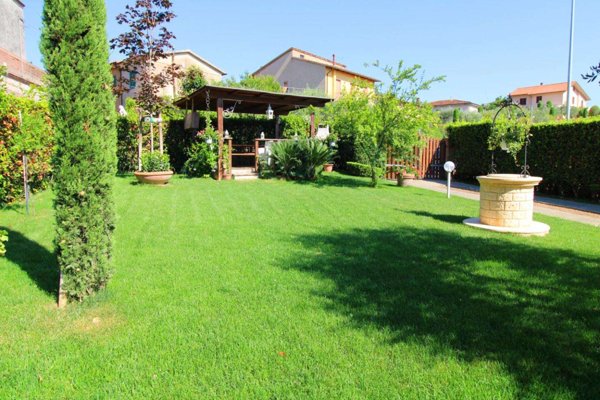 casa indipendente in vendita a Palaia