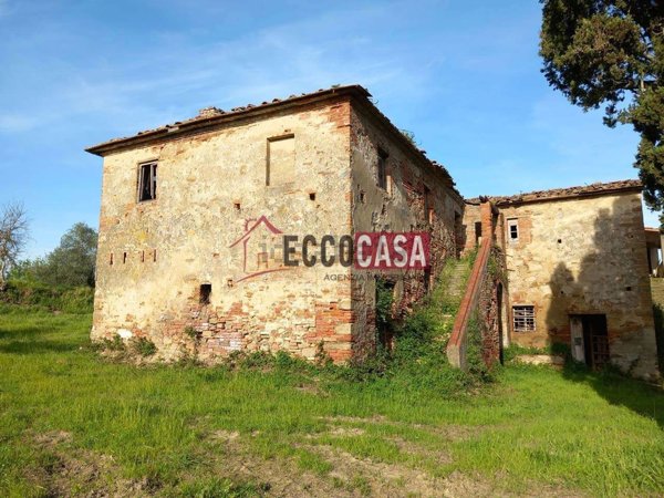 casale in vendita a Palaia