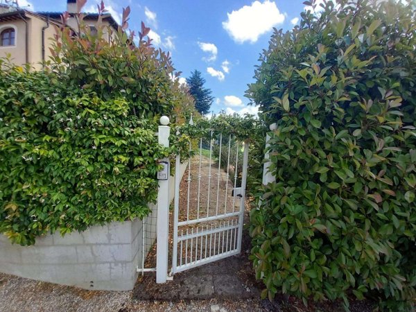 intera palazzina in vendita a Palaia