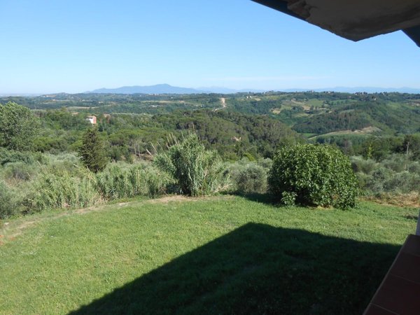 casa indipendente in vendita a Palaia