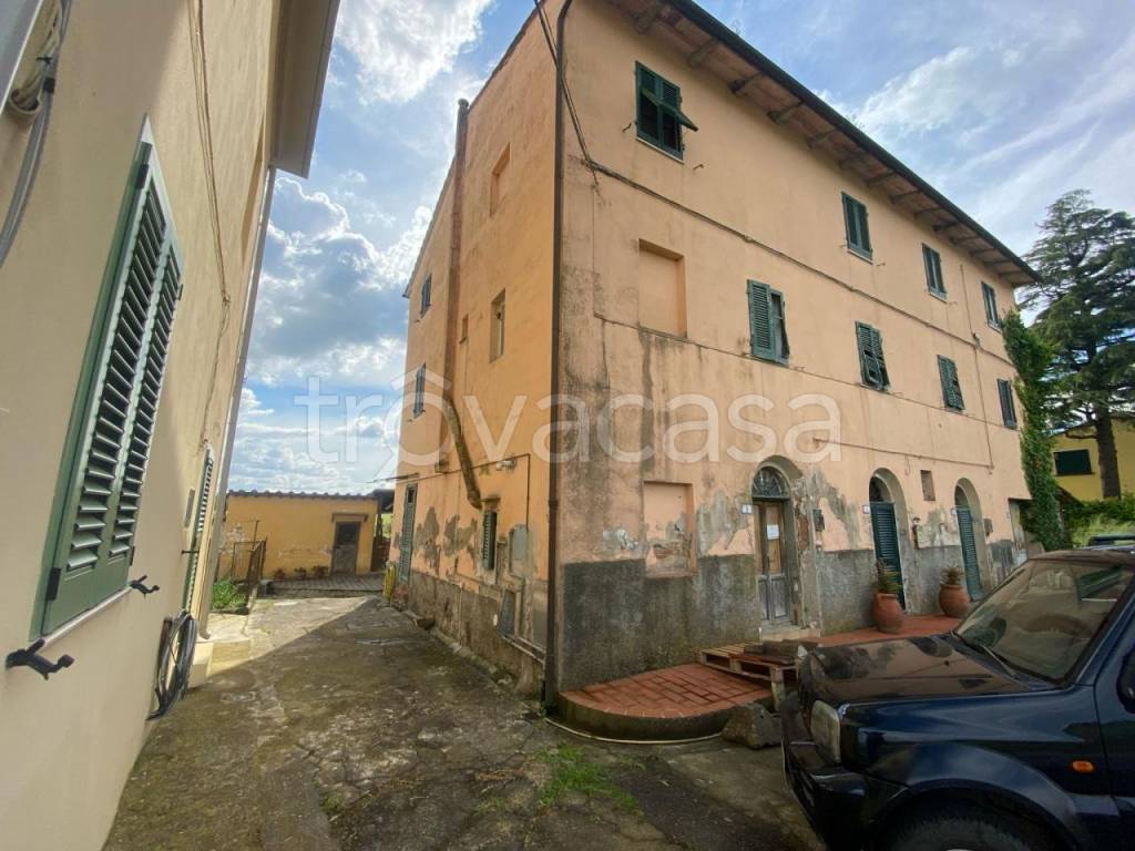 appartamento in vendita a Palaia in zona Baccanella