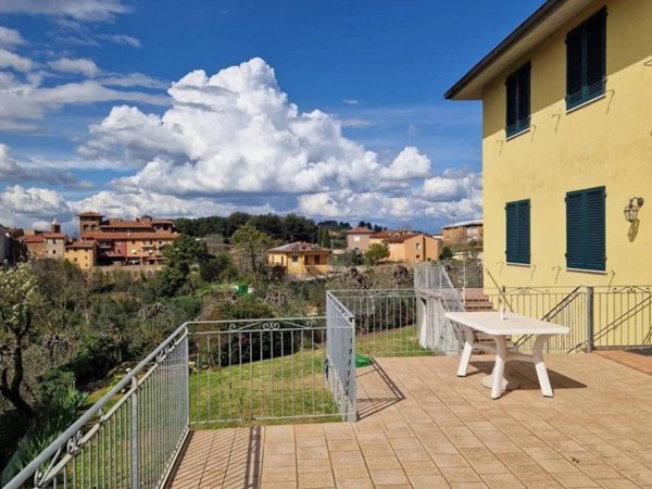 casa indipendente in vendita a Palaia