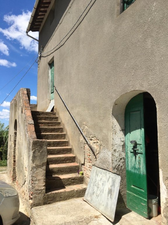 pentavano in vendita a Palaia in zona San Gervasio