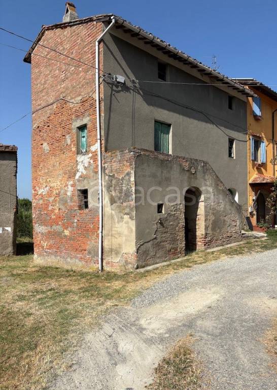 casa indipendente in vendita a Palaia