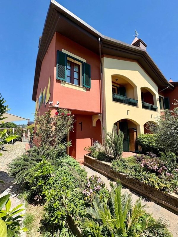 casa indipendente in vendita a Palaia in zona Forcoli