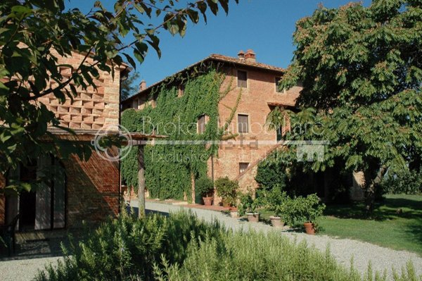 casale in vendita a Palaia