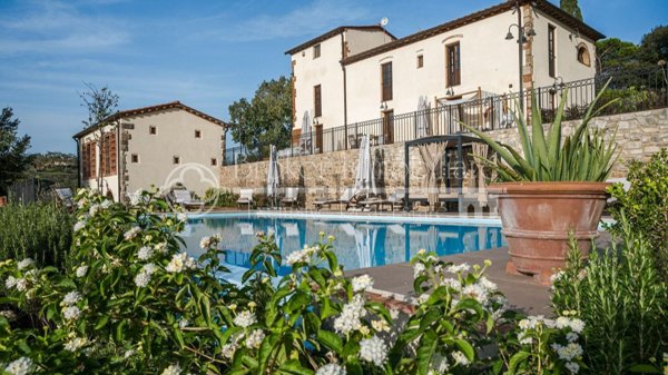 casale in vendita a Palaia