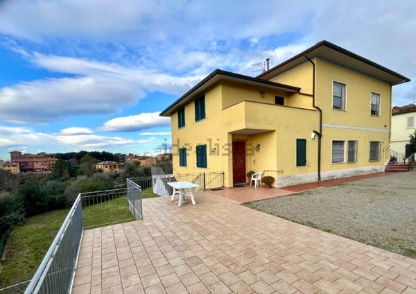casa indipendente in vendita a Palaia