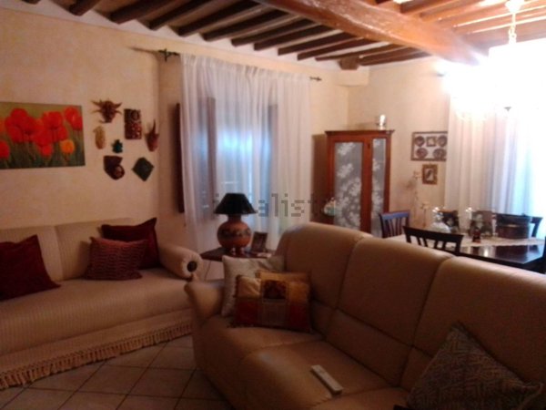 casa indipendente in vendita a Palaia