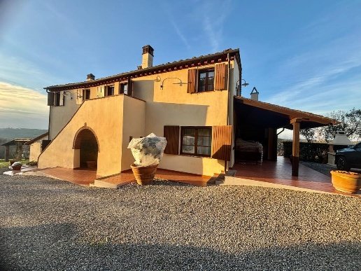 casa indipendente in vendita a Palaia